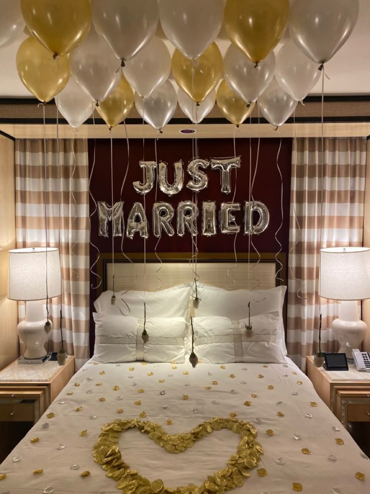 Silver "Just Married" First Night Room Balloon Decoration