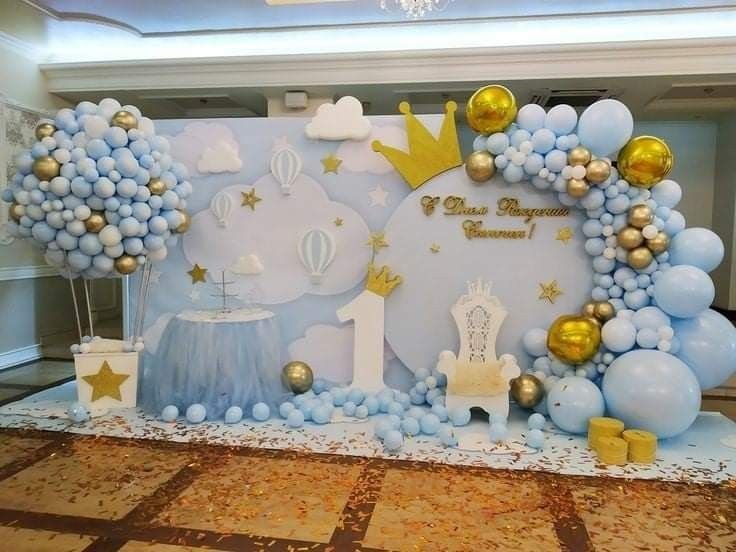 Balloon Decoration with Hot Air Balloon Style Setup